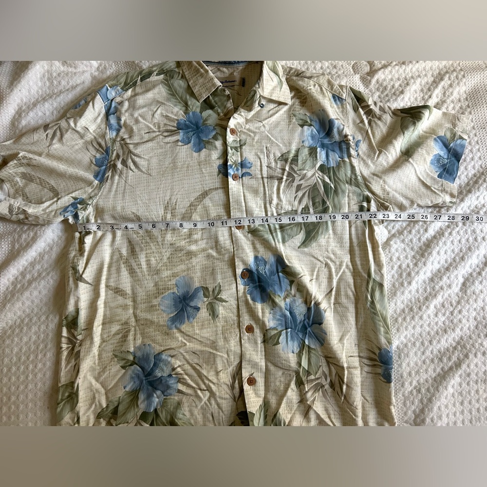 Tommy Bahama Brand/Shirt/Men’s/Hawaiian - Picture 10 of 12